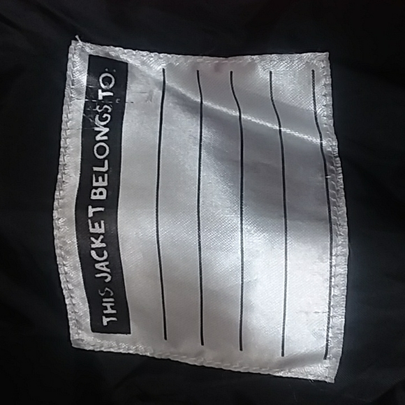 Minnie Mouse Coat With Ears - Picture 8 of 11